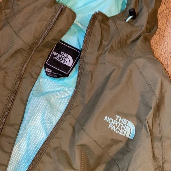 The north face jacket - Picture 3 of 6